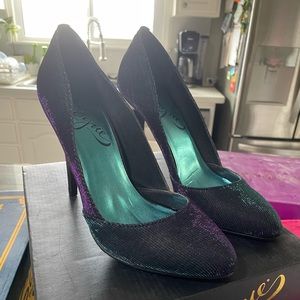 Teal fame pump, blue/purple